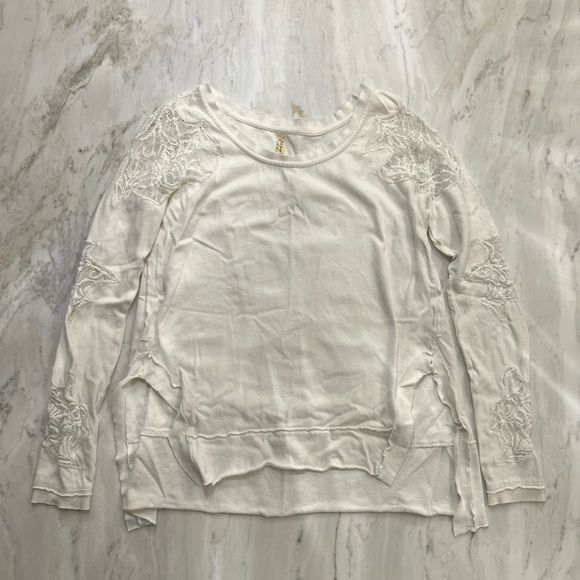 FREE PEOPLE | White Long Sleeve Shirt with Lace Detailing and Keyhole Back - Picture 1 of 7